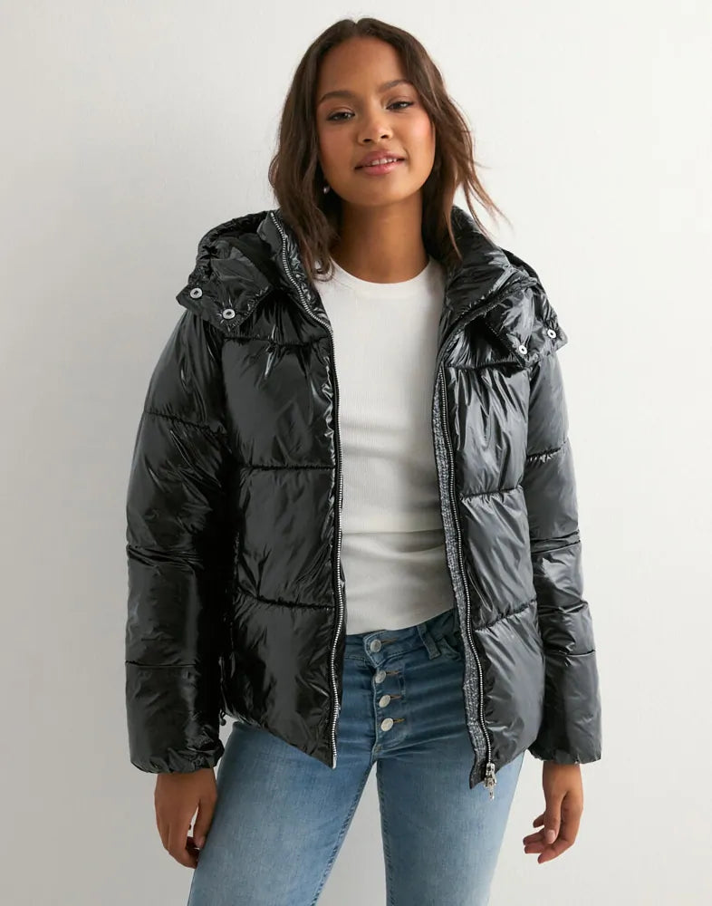 Liora  Puffer