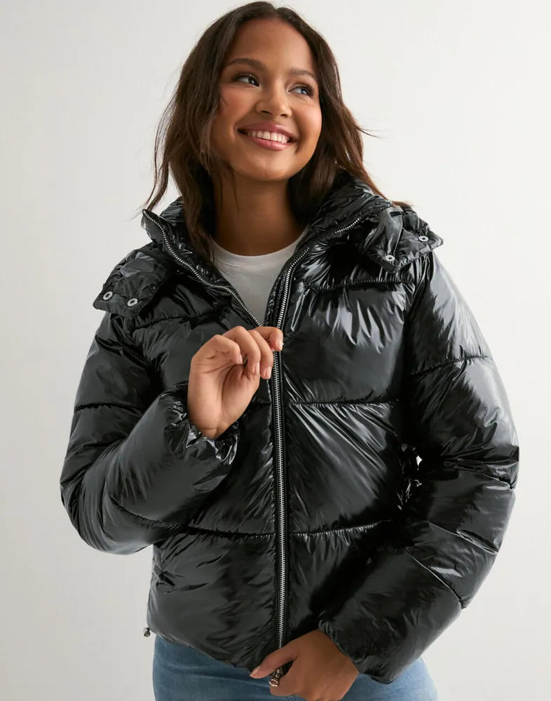 Liora  Puffer