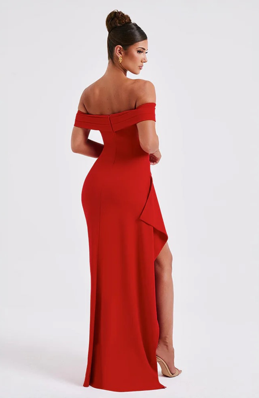 Saint Sculptée deLuxe Maxi Dress