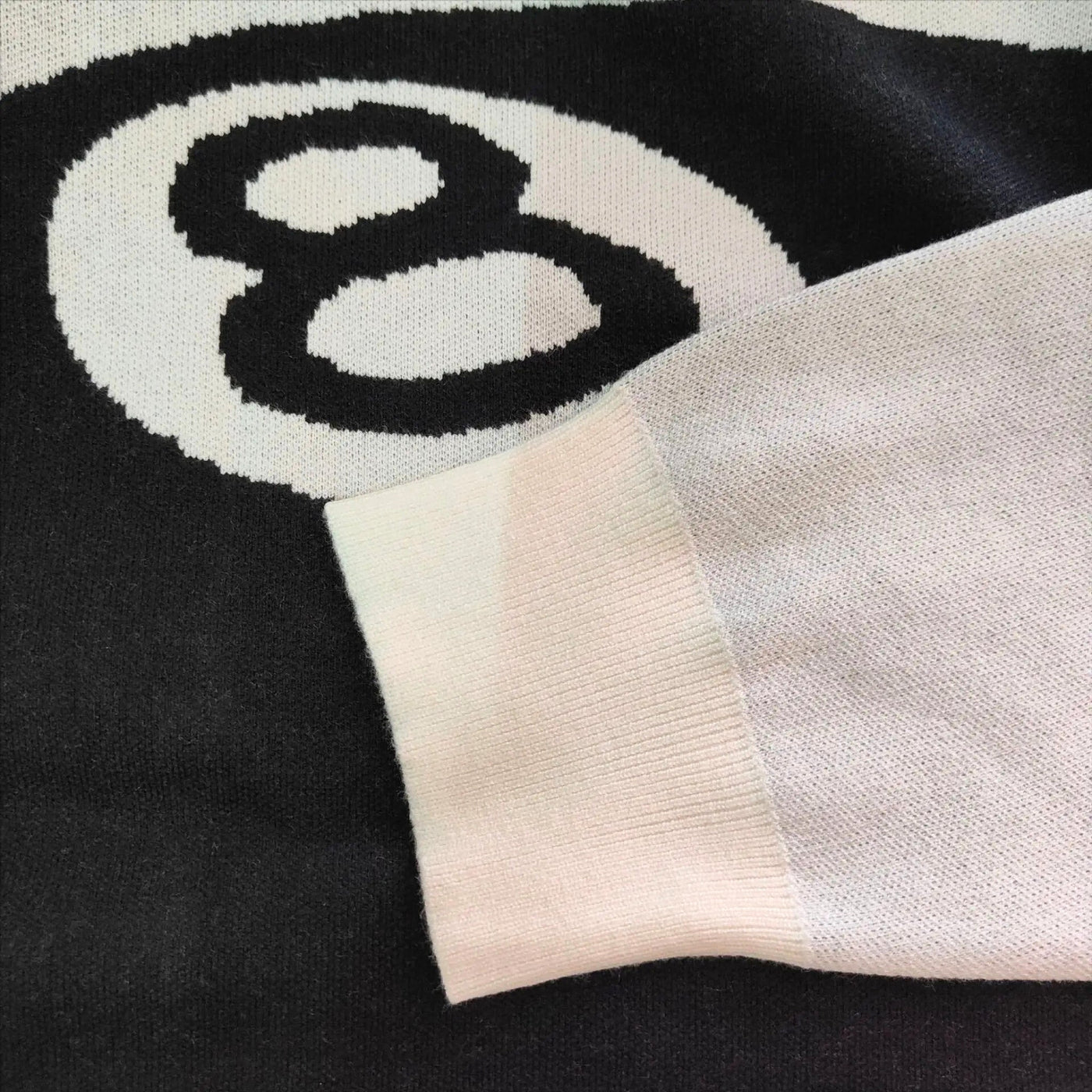 EIGHTBALL – KNIT SWEATER